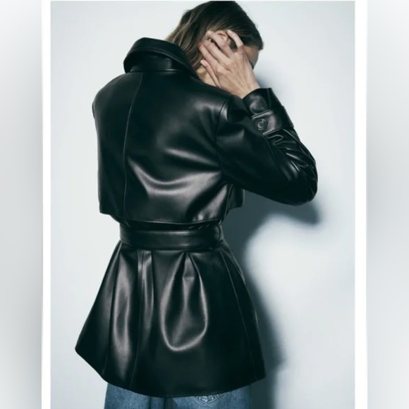 Zara FAUX LEATHER SHORT JACKET WITH BELT. Black. Size L. New with Tags. - Picture 3 of 7